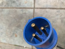 Stecker der CEE-Verbindung spritzwassergeschützt (IP 44)